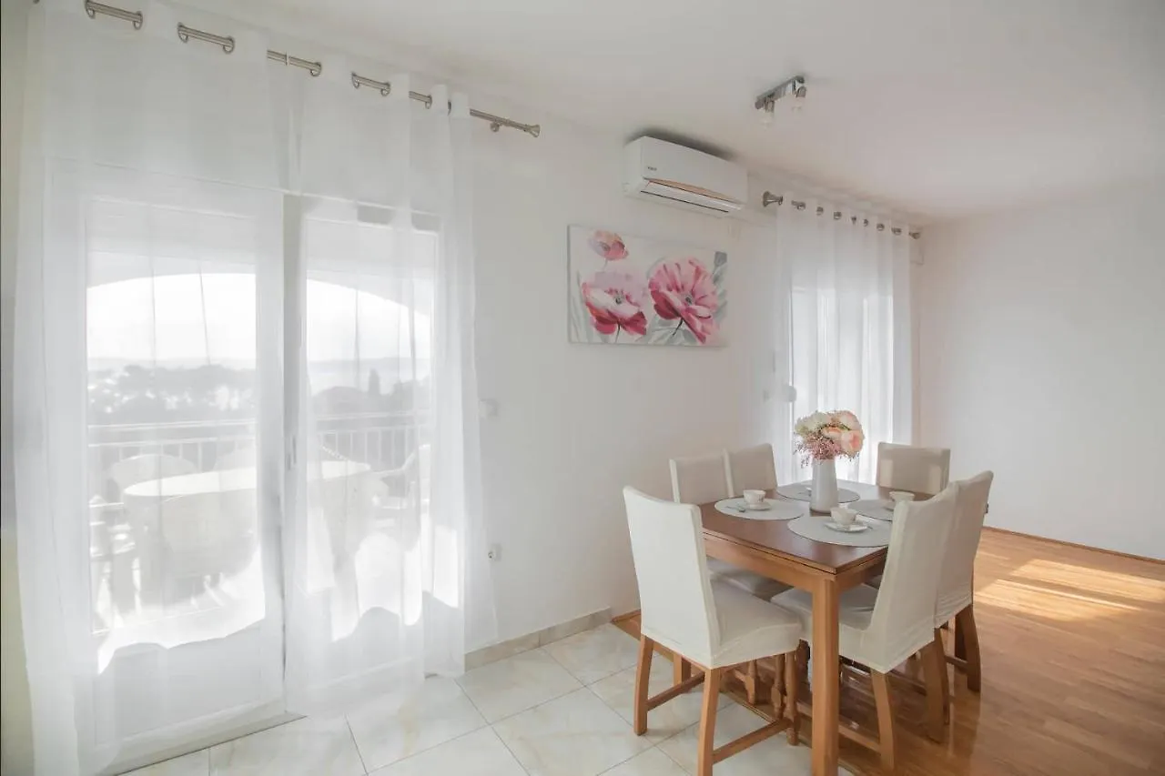 Blue Mate Apartment Bibinje