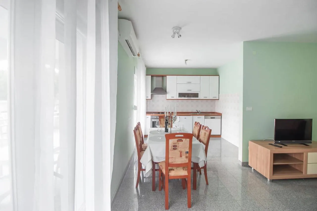 Blue Mate Apartment Bibinje