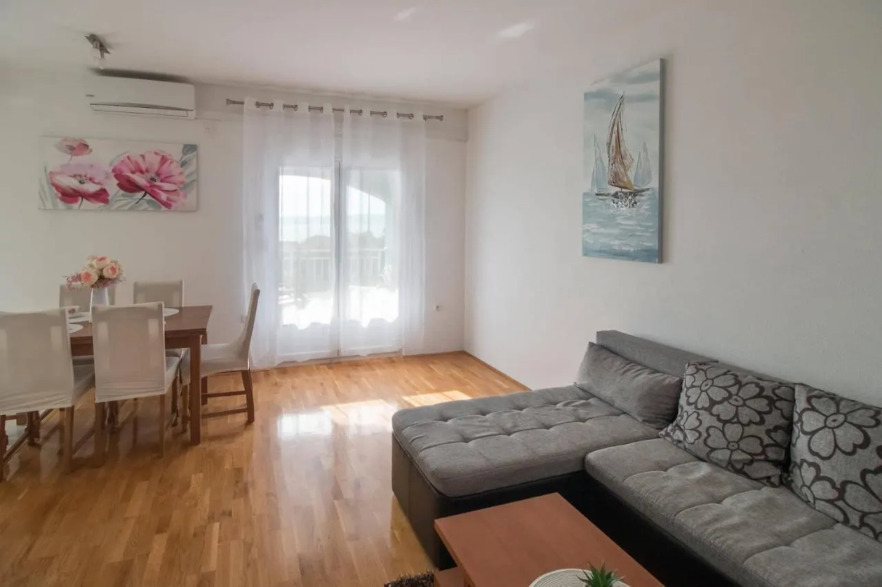 Blue Mate Apartment Bibinje